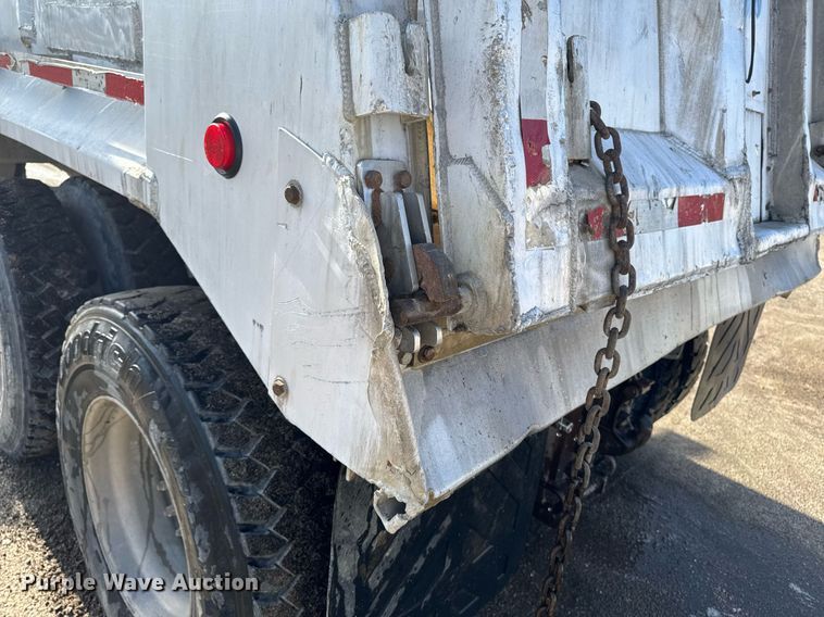 image for item EM3718 2005 Mack CV dump truck