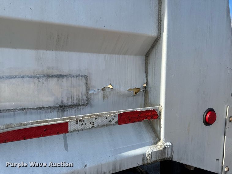 image for item EM3718 2005 Mack CV dump truck