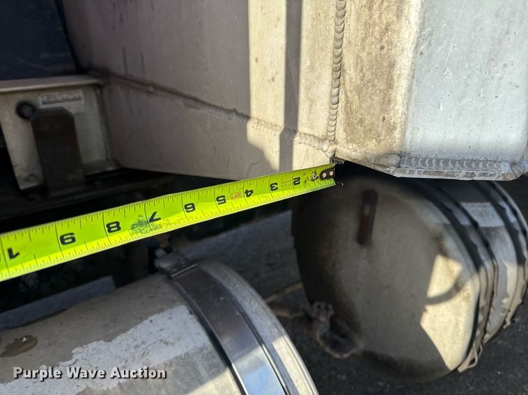 image for item EM3718 2005 Mack CV dump truck