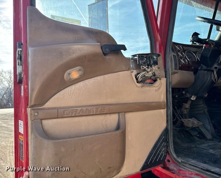 image for item EM3718 2005 Mack CV dump truck