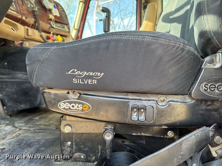 image for item EM3718 2005 Mack CV dump truck