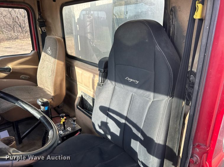 image for item EM3718 2005 Mack CV dump truck