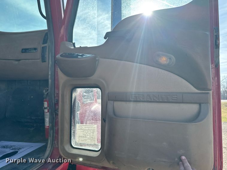 image for item EM3718 2005 Mack CV dump truck