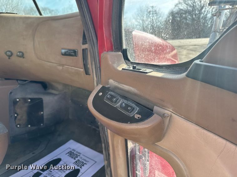 image for item EM3718 2005 Mack CV dump truck