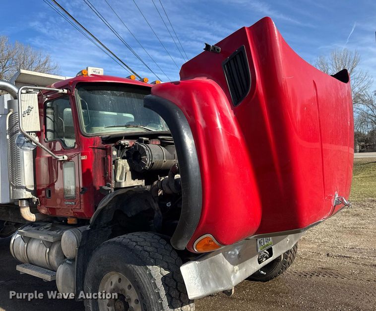 image for item EM3718 2005 Mack CV dump truck