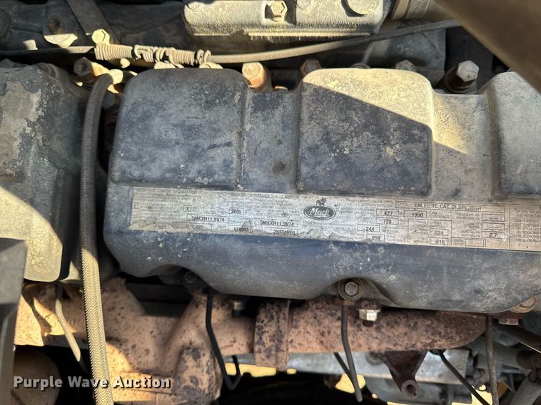 image for item EM3718 2005 Mack CV dump truck