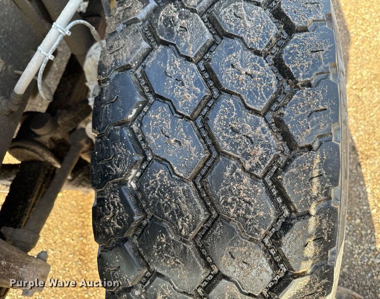 image for item EM3718 2005 Mack CV dump truck