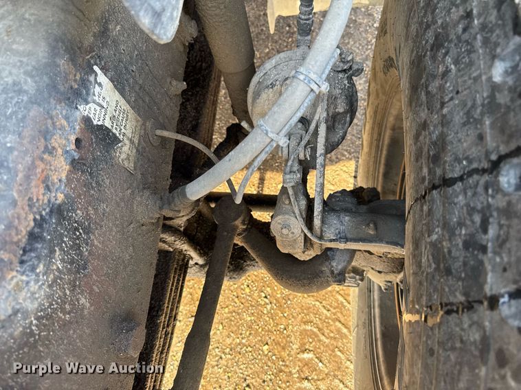 image for item EM3718 2005 Mack CV dump truck