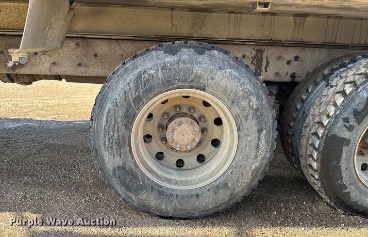 image for item EM3718 2005 Mack CV dump truck