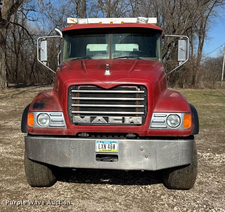 image for item EM3719 2003 Mack CV Series dump truck