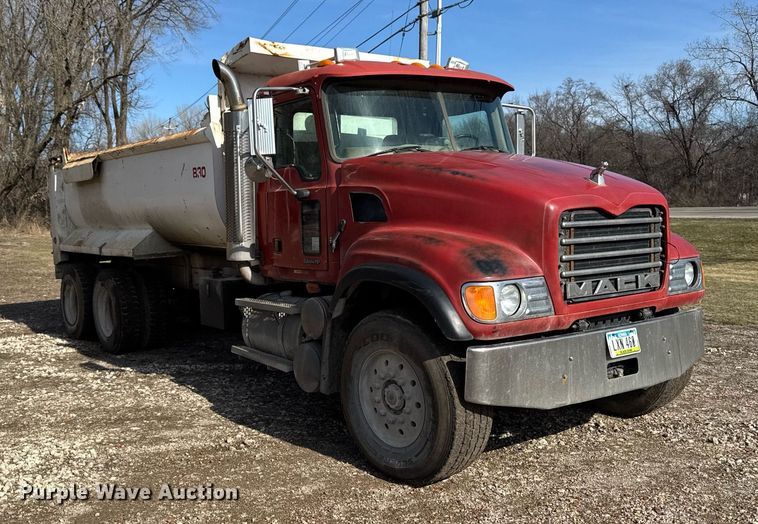 image for item EM3719 2003 Mack CV Series dump truck