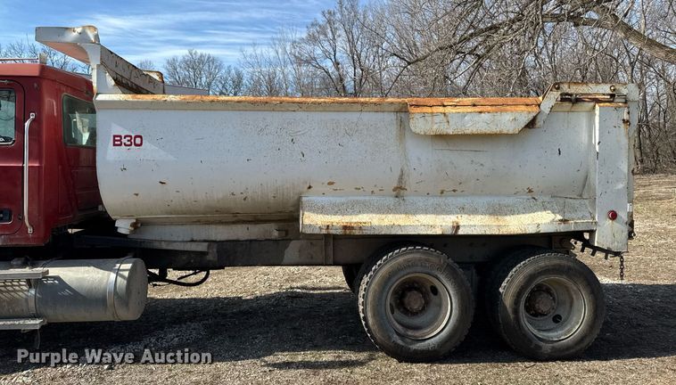 image for item EM3719 2003 Mack CV Series dump truck