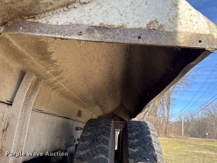 image for item EM3719 2003 Mack CV Series dump truck