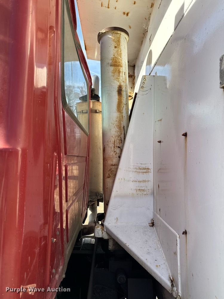 image for item EM3719 2003 Mack CV Series dump truck