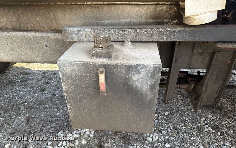 image for item EM3719 2003 Mack CV Series dump truck