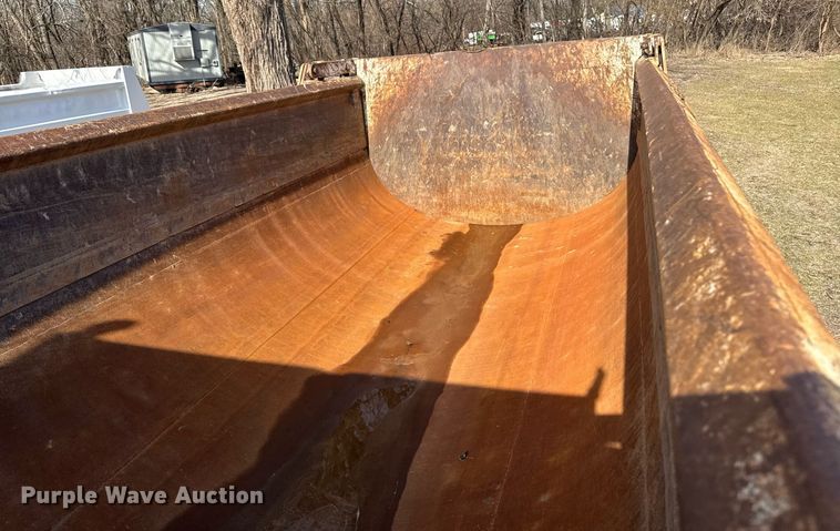 image for item EM3719 2003 Mack CV Series dump truck