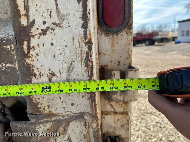 image for item EM3719 2003 Mack CV Series dump truck