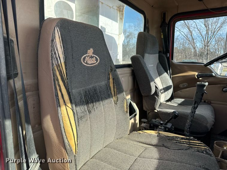 image for item EM3719 2003 Mack CV Series dump truck