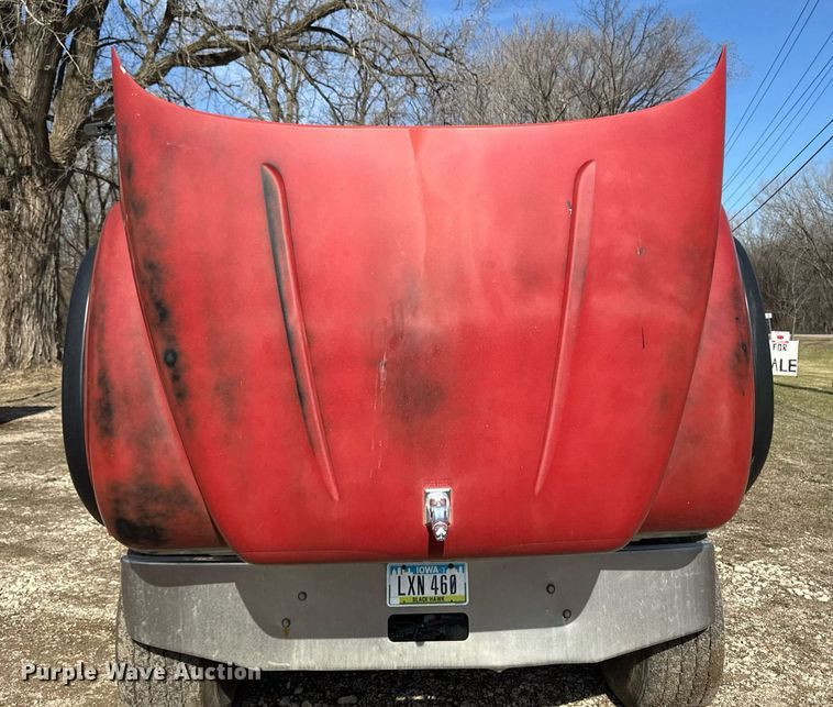 image for item EM3719 2003 Mack CV Series dump truck