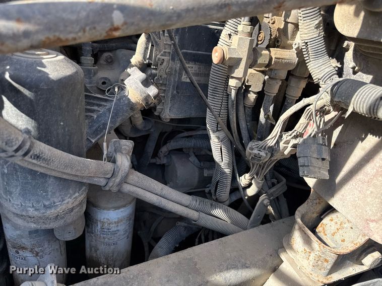 image for item EM3719 2003 Mack CV Series dump truck