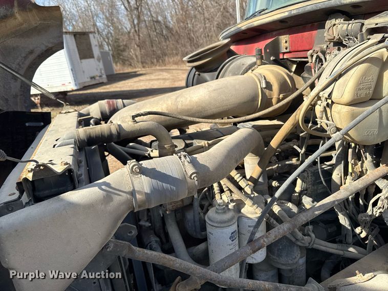 image for item EM3719 2003 Mack CV Series dump truck