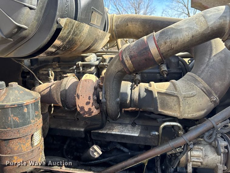 image for item EM3719 2003 Mack CV Series dump truck