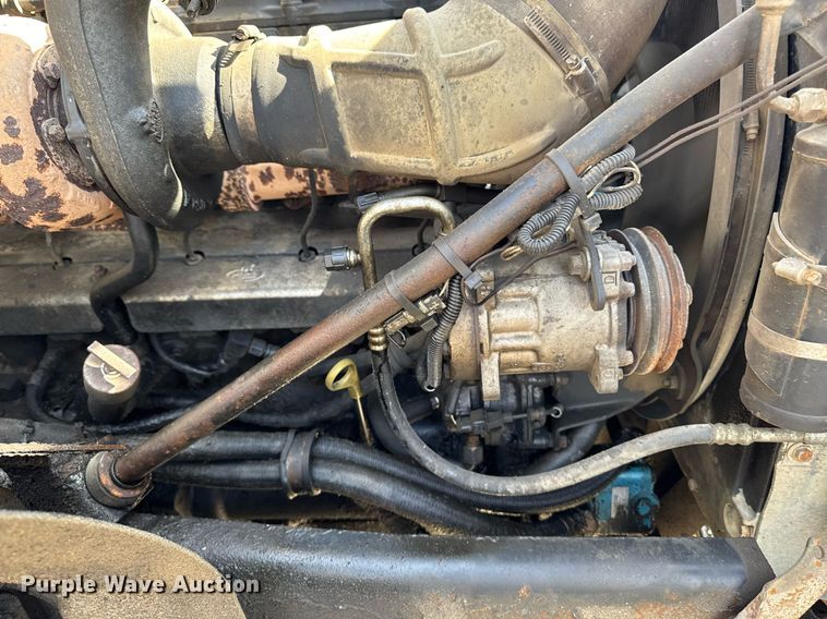 image for item EM3719 2003 Mack CV Series dump truck