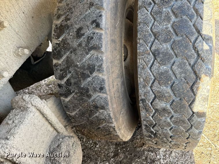 image for item EM3719 2003 Mack CV Series dump truck