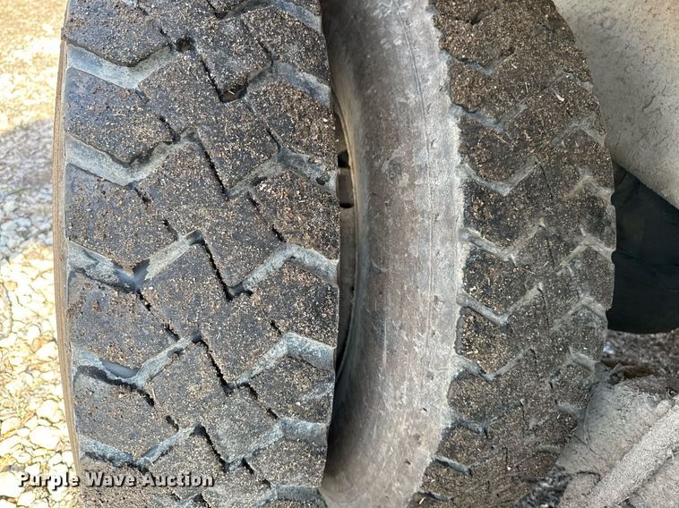 image for item EM3719 2003 Mack CV Series dump truck