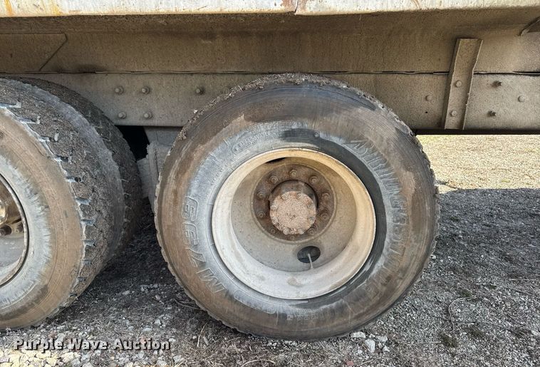 image for item EM3719 2003 Mack CV Series dump truck