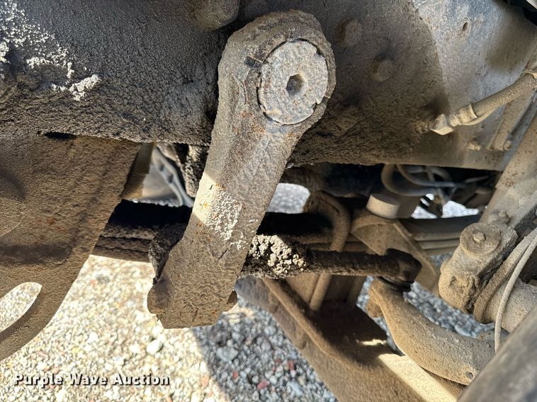 image for item EM3719 2003 Mack CV Series dump truck