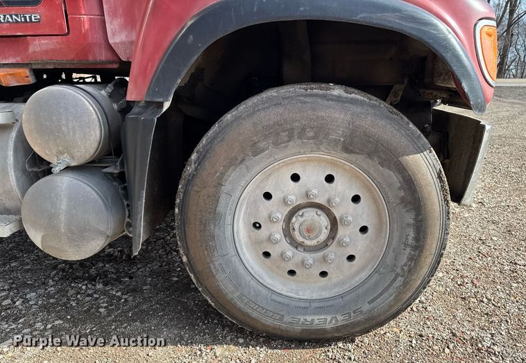 image for item EM3719 2003 Mack CV Series dump truck