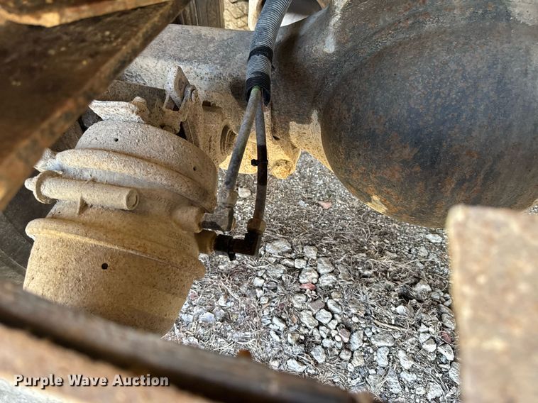 image for item EM3720 1997 Ford LT8513 dump truck