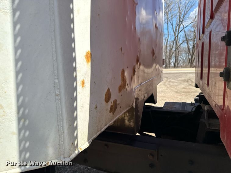 image for item EM3720 1997 Ford LT8513 dump truck