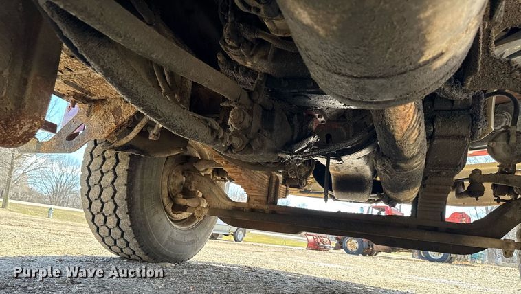 image for item EM3720 1997 Ford LT8513 dump truck