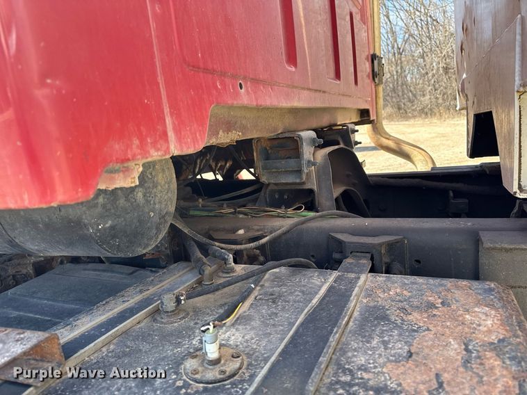 image for item EM3720 1997 Ford LT8513 dump truck