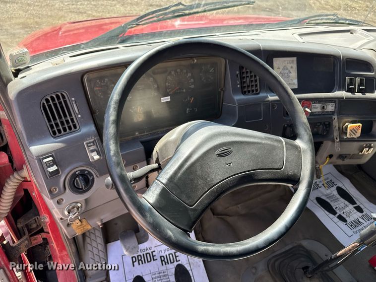 image for item EM3720 1997 Ford LT8513 dump truck