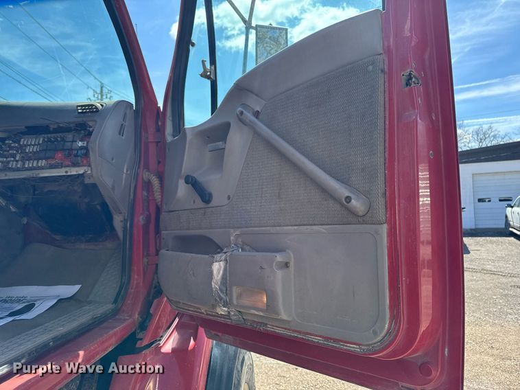 image for item EM3720 1997 Ford LT8513 dump truck