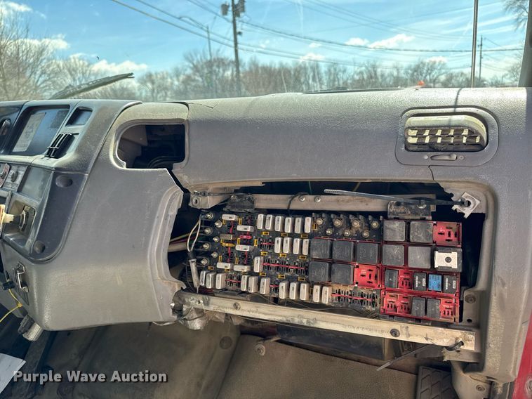 image for item EM3720 1997 Ford LT8513 dump truck