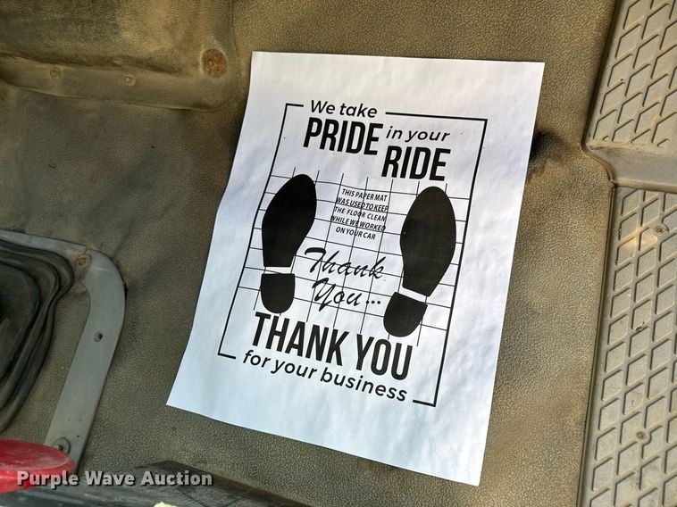 image for item EM3720 1997 Ford LT8513 dump truck