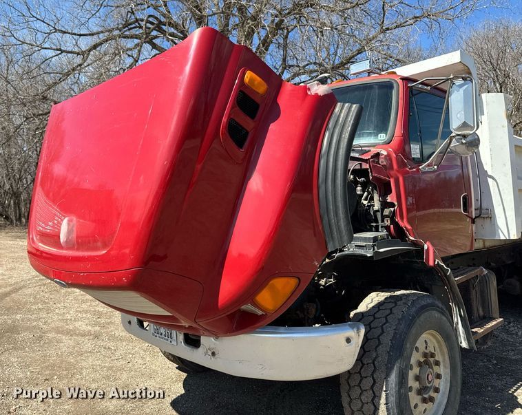 image for item EM3720 1997 Ford LT8513 dump truck