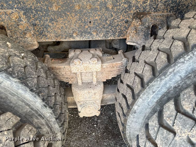 image for item EM3720 1997 Ford LT8513 dump truck