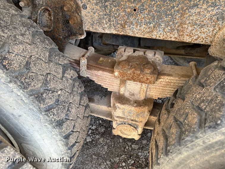 image for item EM3720 1997 Ford LT8513 dump truck