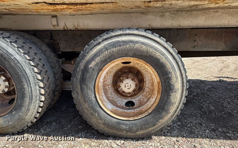 image for item EM3720 1997 Ford LT8513 dump truck