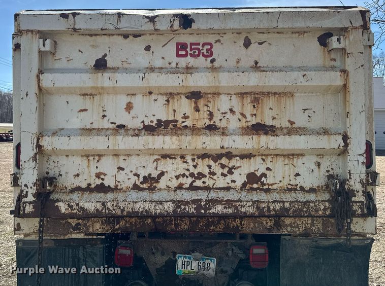 image for item EM3722 2000 Freightliner FL80 dump truck