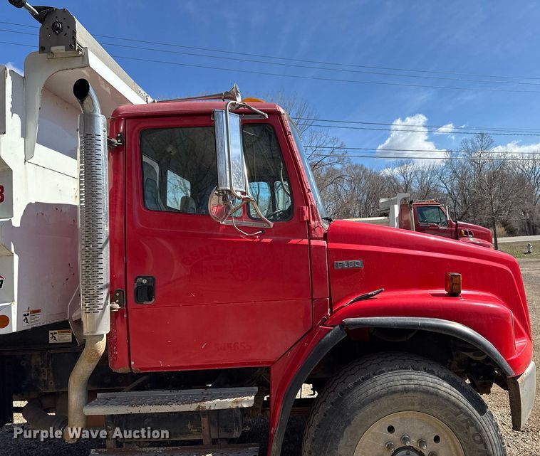 image for item EM3722 2000 Freightliner FL80 dump truck