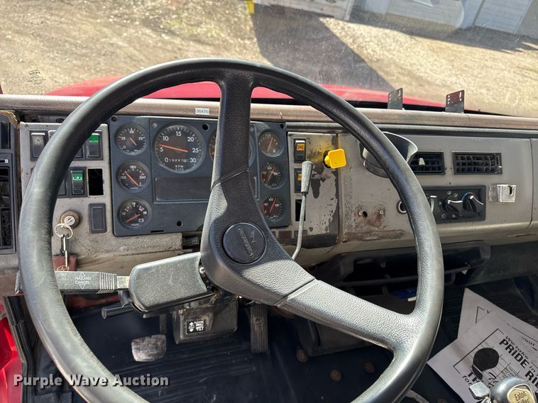 image for item EM3722 2000 Freightliner FL80 dump truck