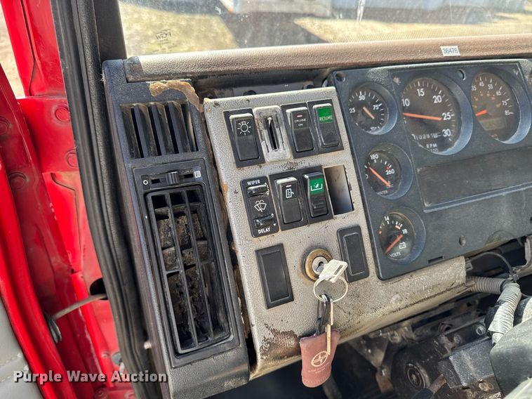 image for item EM3722 2000 Freightliner FL80 dump truck