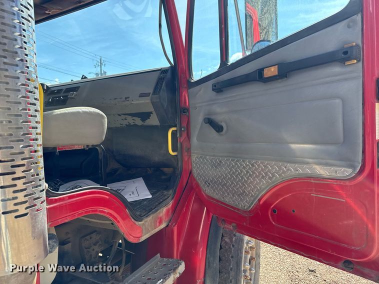 image for item EM3722 2000 Freightliner FL80 dump truck