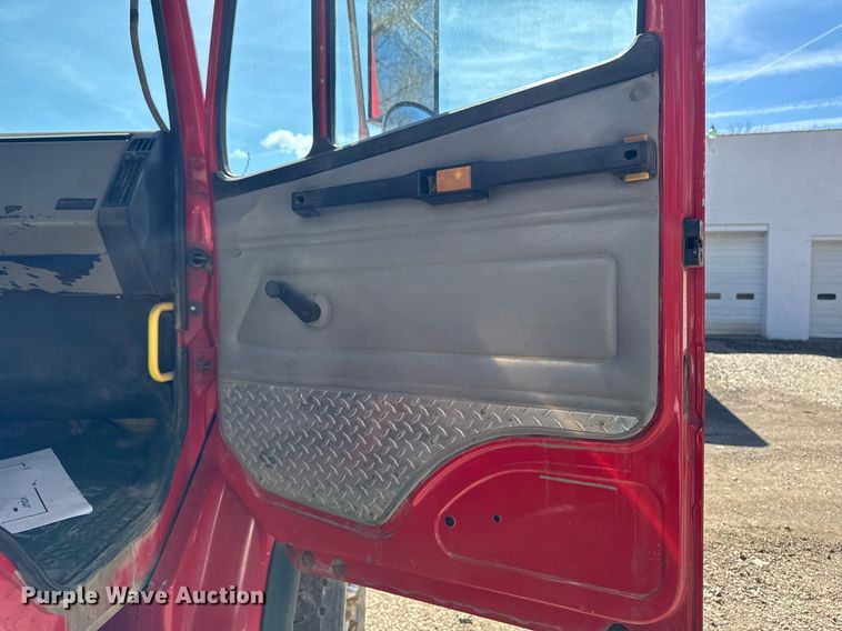 image for item EM3722 2000 Freightliner FL80 dump truck